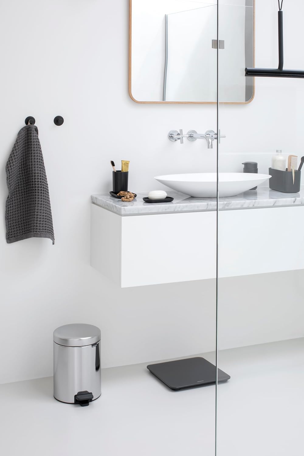 Brabantia NewIcon Pedal Bin 5L Brilliant Steel with Removable Plastic Inner Bucket, Soft-Close Lid