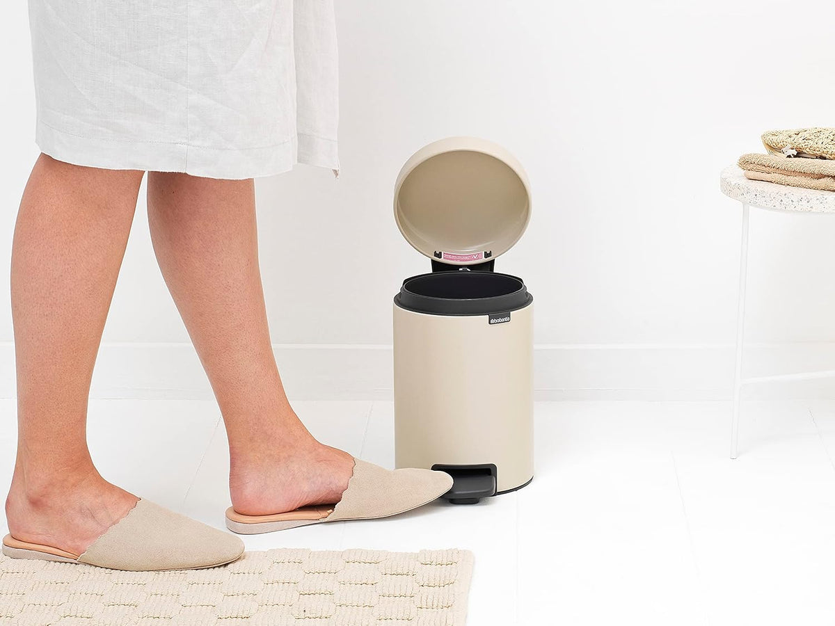 Small Soft-Close Pedal Bin 3L – Odour-Resistant Bathroom Waste